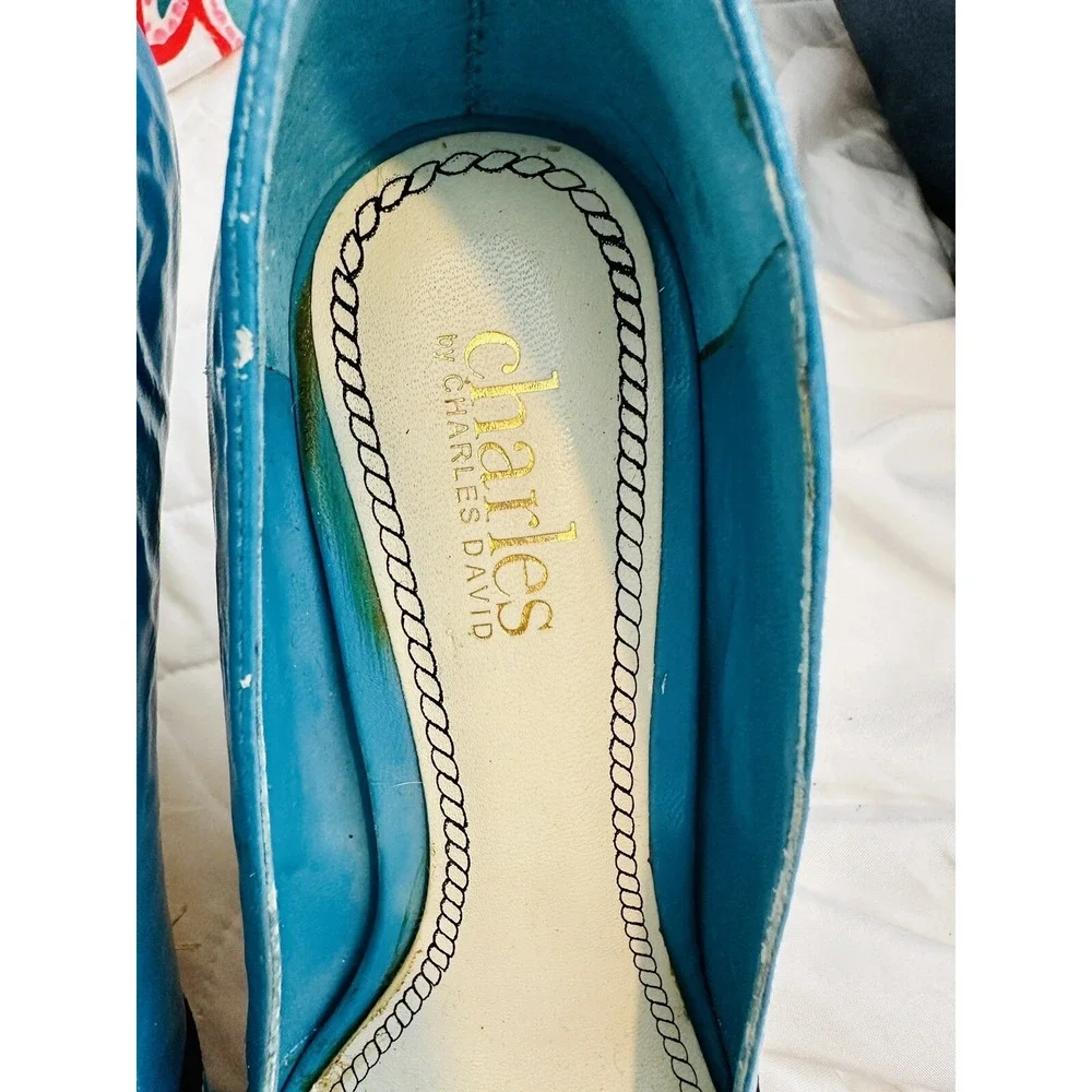 Charles by Charles David Teal Blue Patent Leather Wedge Heels Women Size 8‎